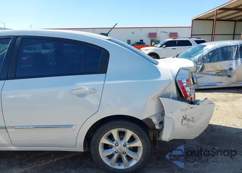 2011 Nissan Sentra 2.0Sl z USA, uszkodzony, nr VIN 3N1AB6AP0BL619316